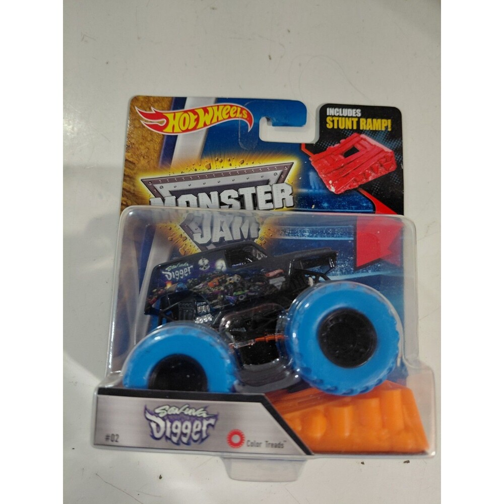 NIP Hot Wheels Monster Jam 1:64 Die Cast Son-uva Digger Color Treads w/Ramp